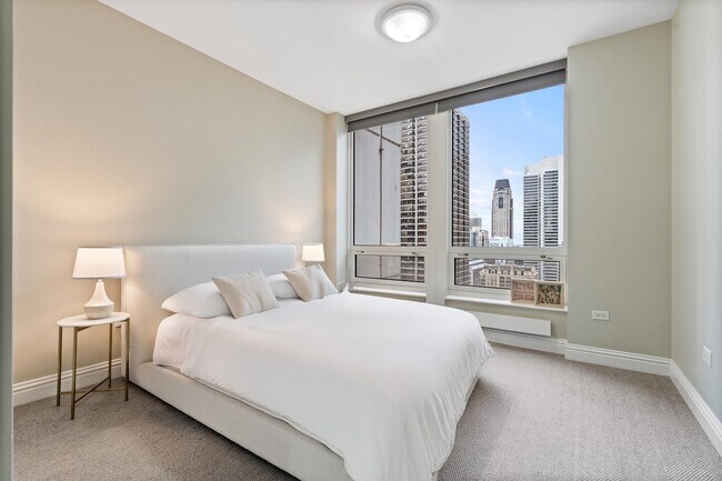 Building Photo - 55 E Erie St