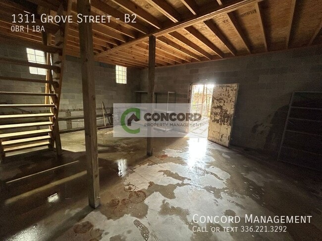 Building Photo - 1311 Grove St