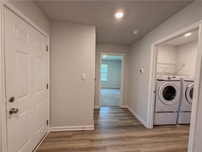 Building Photo - 5205 Pinyon Dr