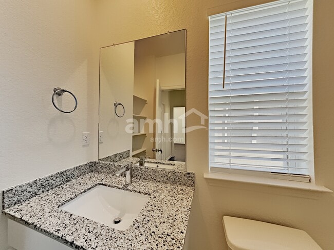 Building Photo - 2738 Meadowood Heights