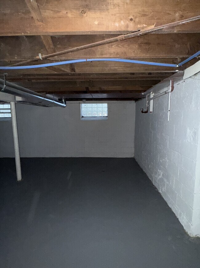 Building Photo - 18882 Marx St