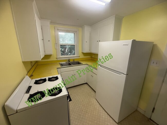 Building Photo - 101 Hemphill Rd