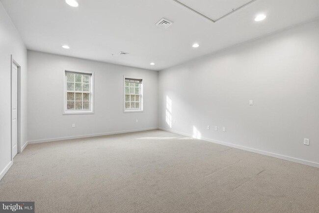 Building Photo - 118 Bancroft Mills Rd