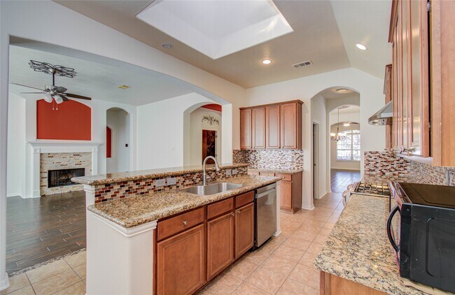 Building Photo - 10714 Barker Lake