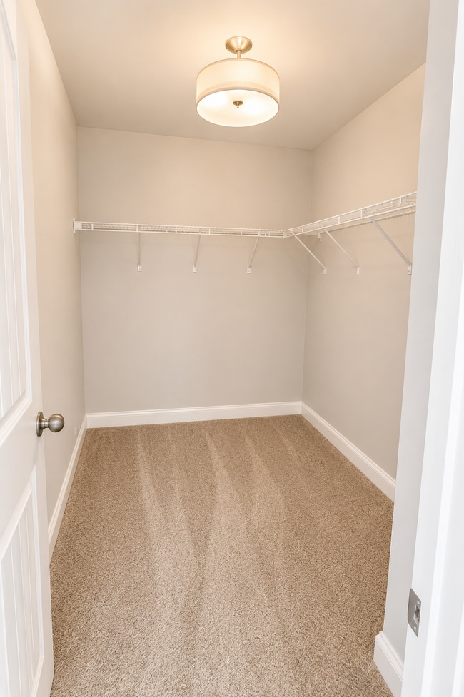 Building Photo - Spacious Elegance Awaits: 4-Bedroom Gem with Granite Countertops on Harrington Road!