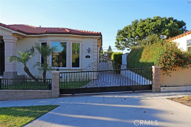 Building Photo - 831 E Orange Grove Ave