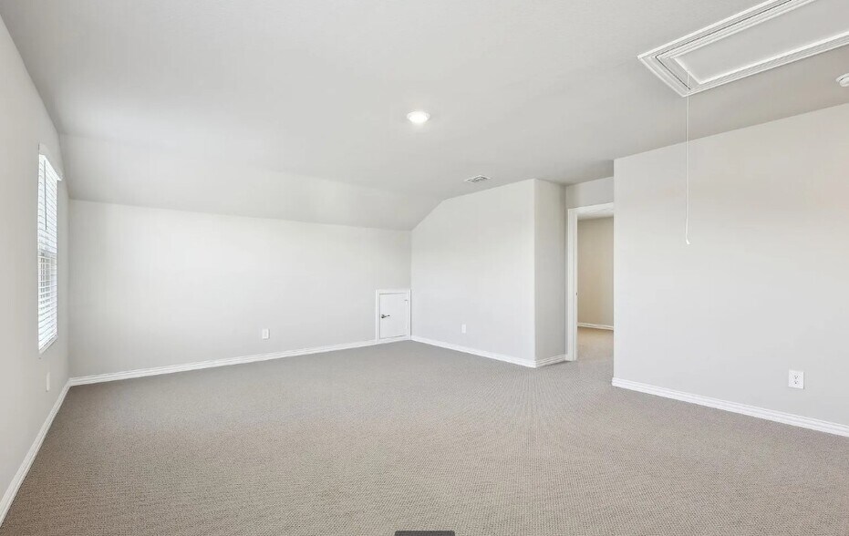 Building Photo - 510 Blanton St