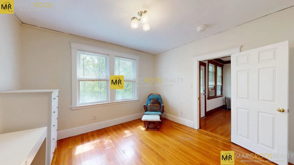 Building Photo - 133 Chiswick Rd