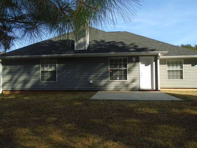 Building Photo - 513 Brookstone Way