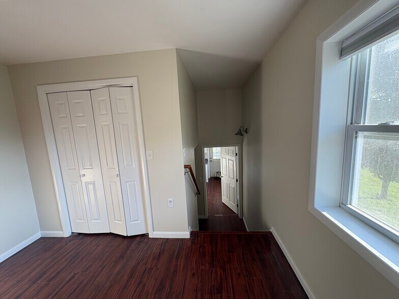 Building Photo - 54 Bald Hill Rd