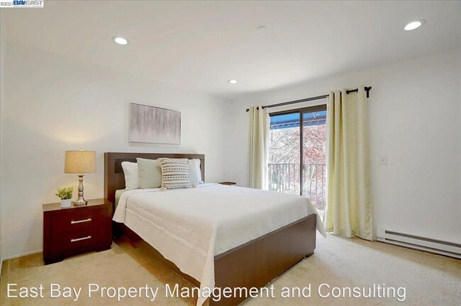 Building Photo - 2 br, 2 bath House - 39400 Albany Common #B