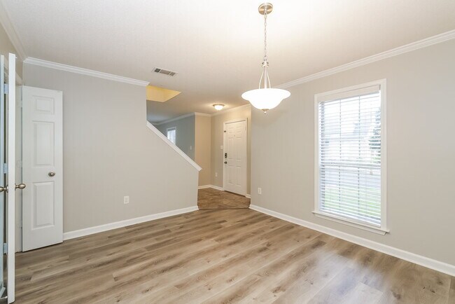 Building Photo - 787 Silver Sands Dr