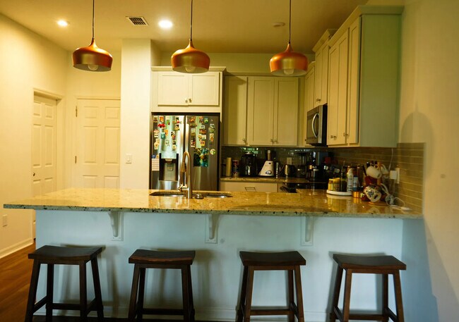 Building Photo - 8925 Matriarca Aly