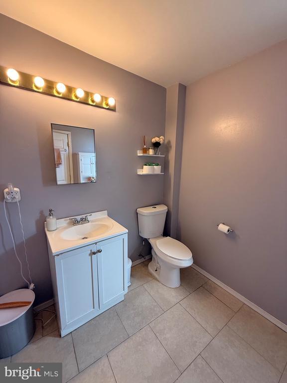 Building Photo - 335 Myrtle Ave