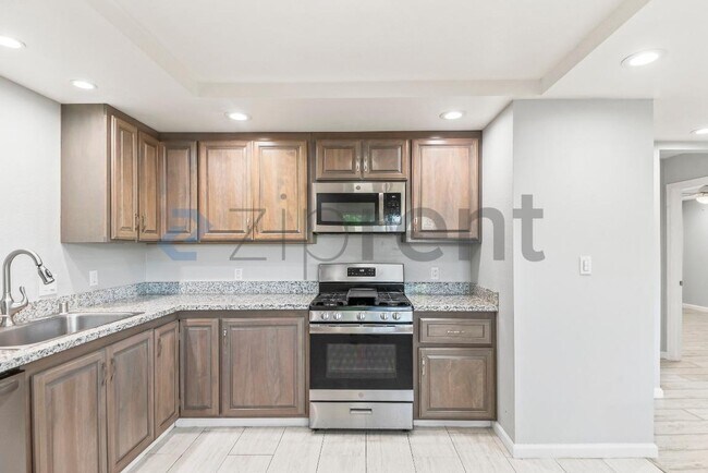 Building Photo - 2659 Baldwin Ln