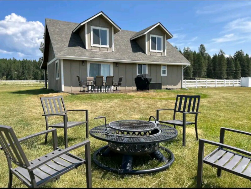 Building Photo - 1078 K M Ranch Rd