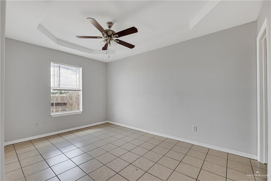 bedroom - 712 Agate St