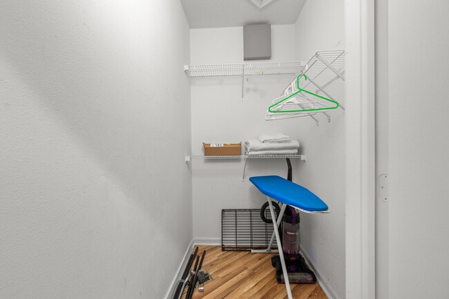 Building Photo - 8243 Mulligan Cir