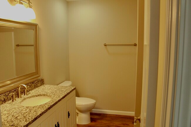 Building Photo - 174 County Rd 300 N