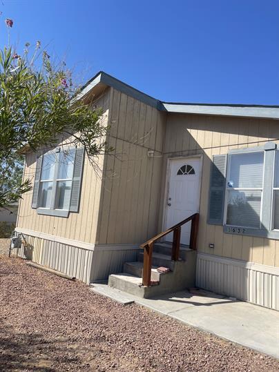 Building Photo - 1632 Sierra Vista Dr