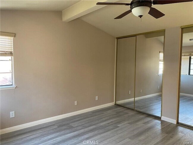 Building Photo - 6405 Sunny Meadow Ln