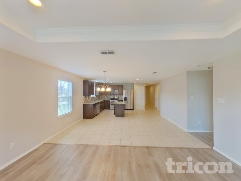 Building Photo - 1136 Foxglove Ln