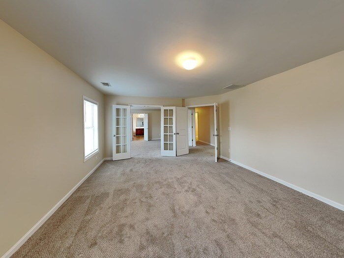 Building Photo - 2609 Bluestone Dr SW