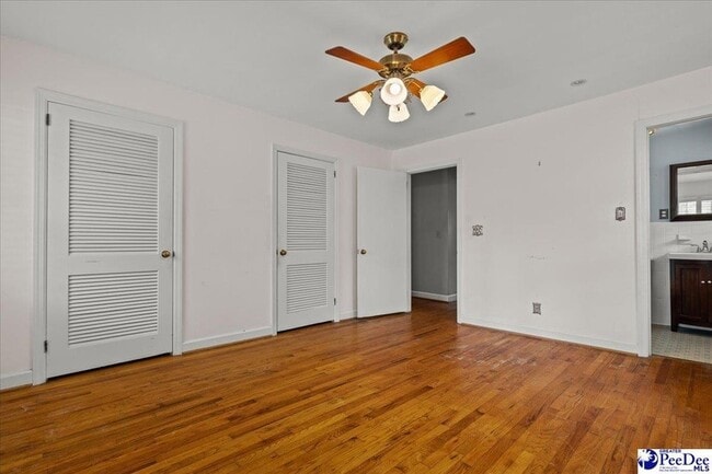 Building Photo - 726 Wisteria Dr
