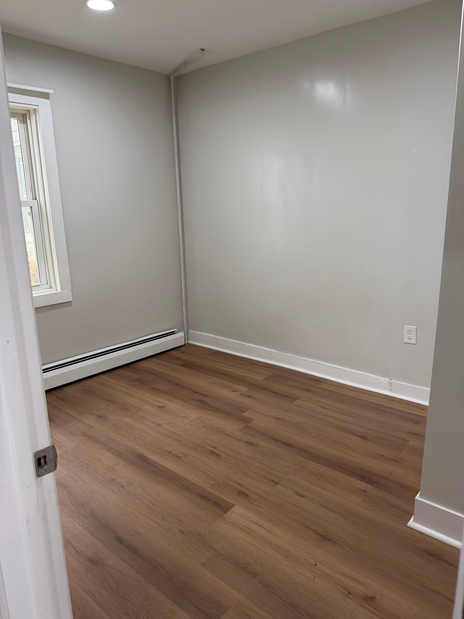 Building Photo - 16 Mohawk St