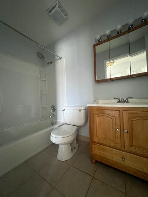 Building Photo - 1367 Sacramento Dr