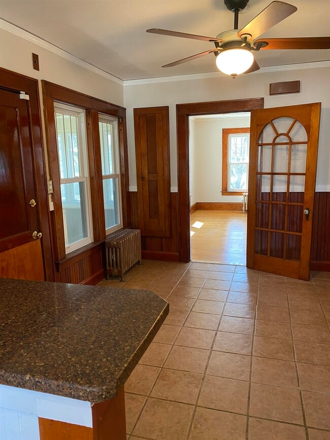 Building Photo - 4 Holt St