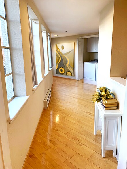 Building Photo - 365 Forest Ave