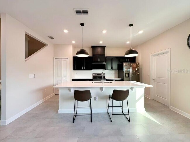 Building Photo - 14143 Title Wy