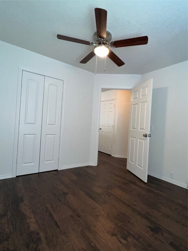 Building Photo - 18823 S Lyford Dr