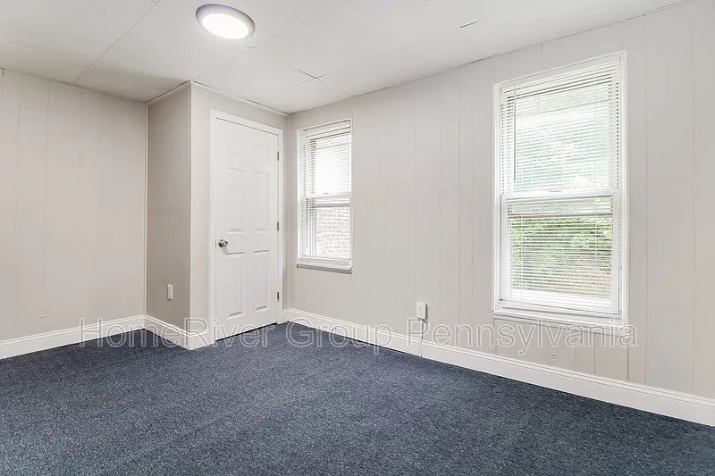 Building Photo - 4928 Wakefield St