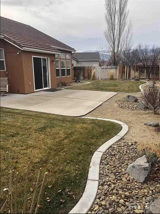 Building Photo - 9619 Glen Ridge Dr