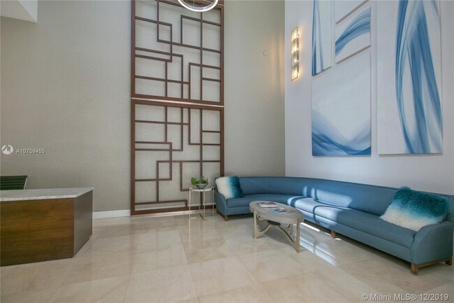 Building Photo - 4201 Collins Ave