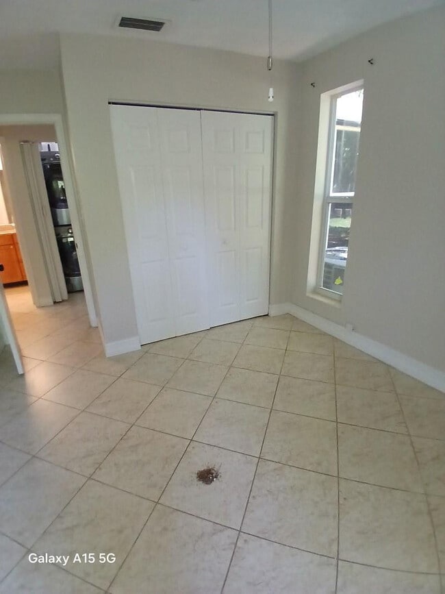 Building Photo - 17131 SW 85th Ave