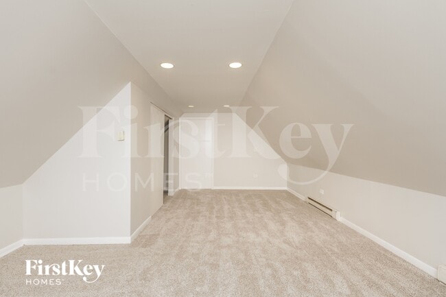 Building Photo - 14522 S Short St