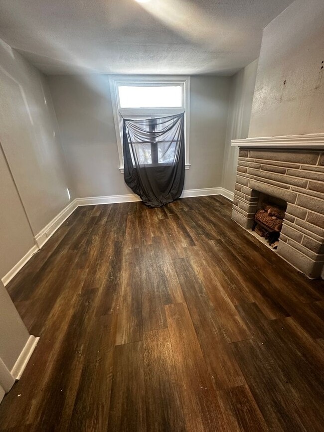 Building Photo - 1408 Methyl St