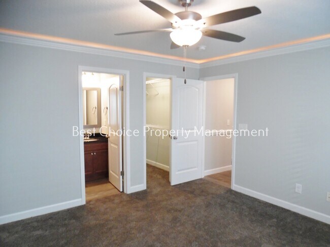 Building Photo - 1386 Romany Ct