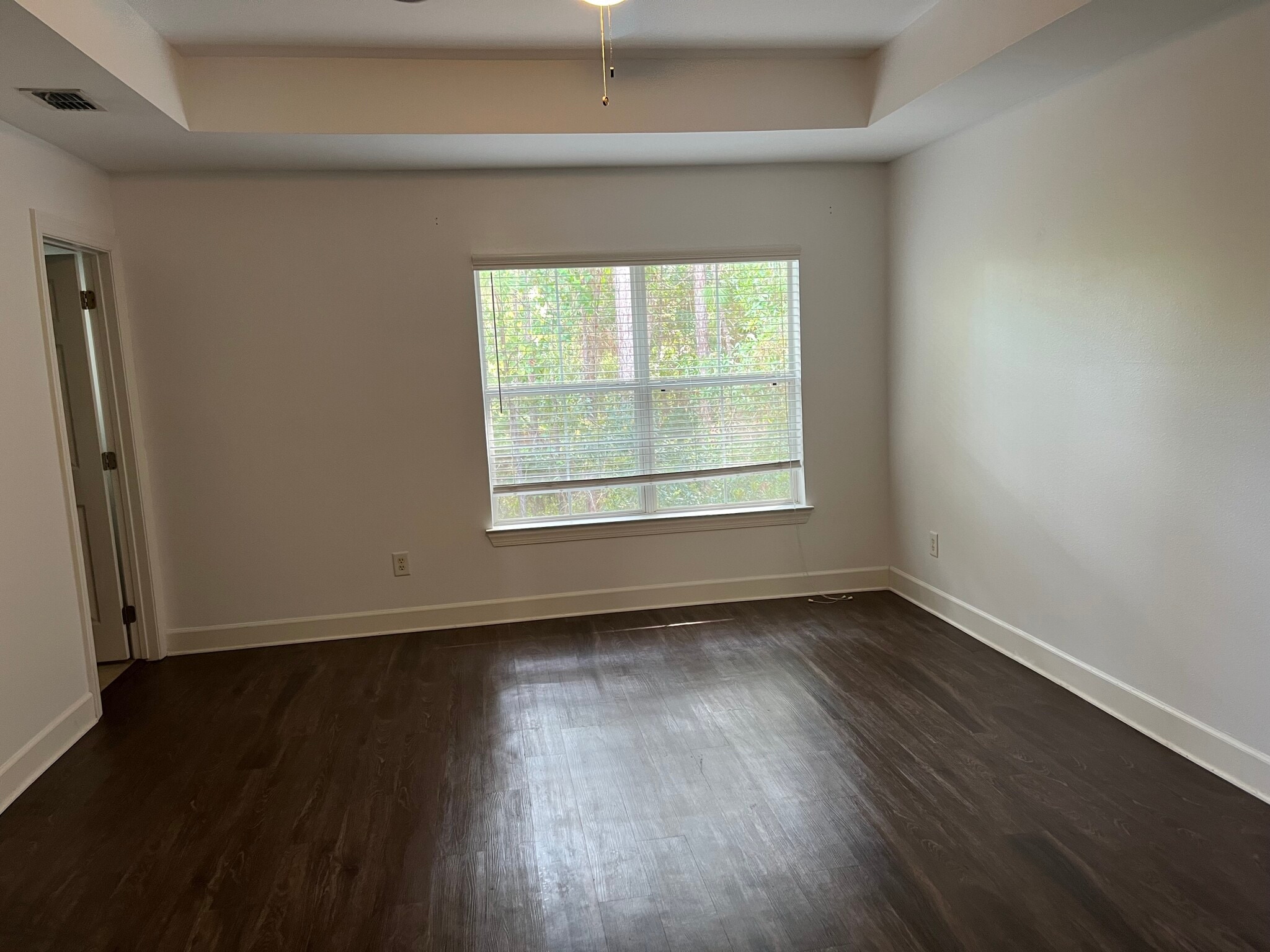 Building Photo - 77 Talon Ct