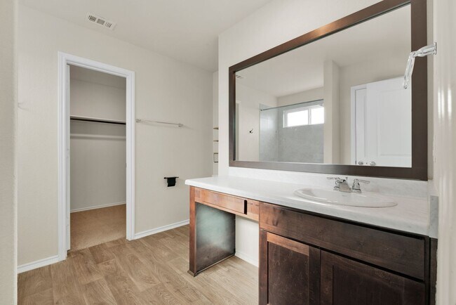 Building Photo - 9570 Ranch Lp