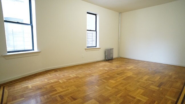 Primary Photo - 2700 Grand Concourse