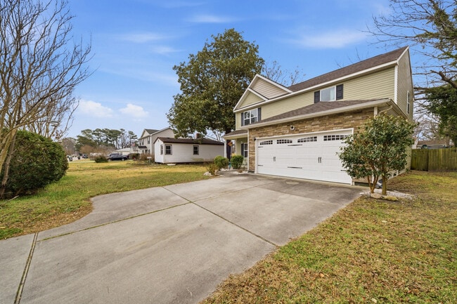 Building Photo - 507 Leonard Rd