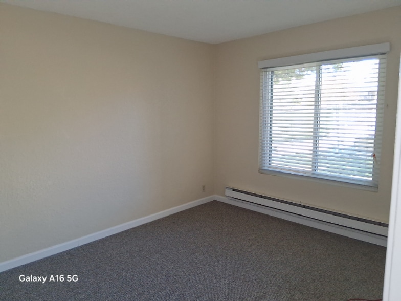 Building Photo - 3905 Clear Acre Ln