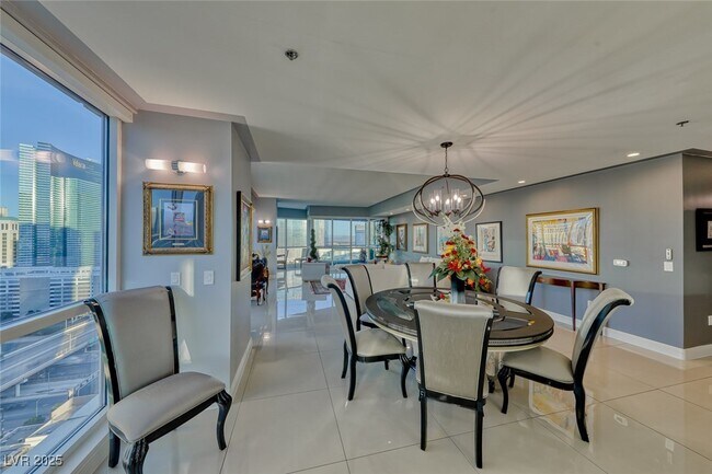 Building Photo - 4575 Dean Martin Dr