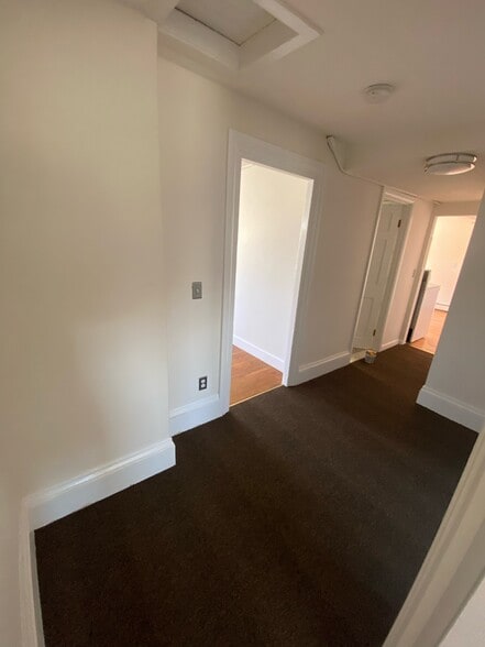 Hall view - 55 Grove St