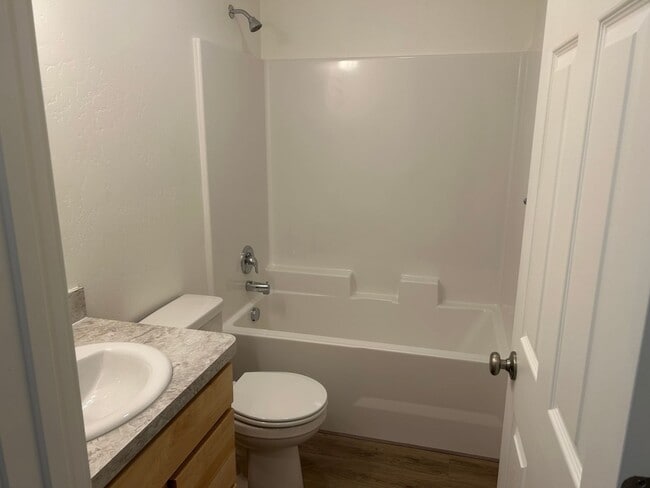 Building Photo - First Month Free   Newly Built Townhouse