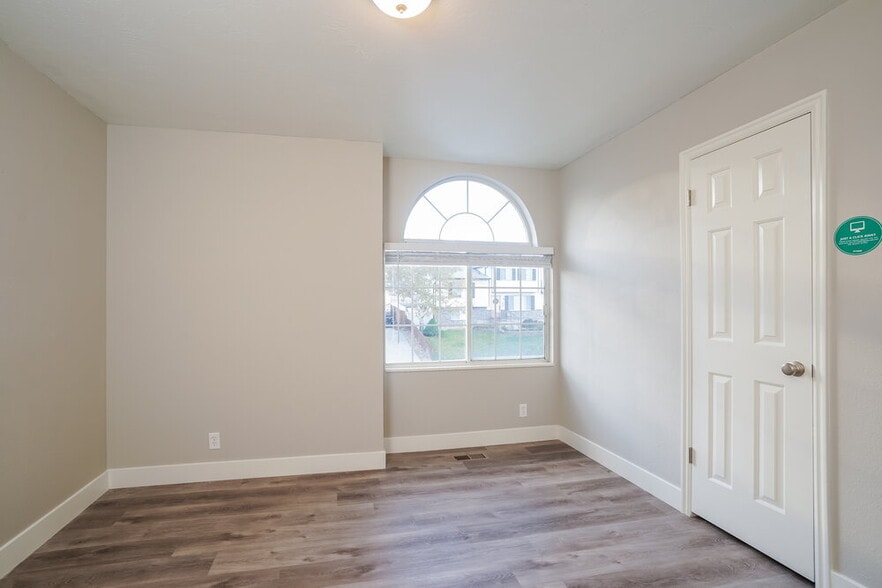 Building Photo - 6125 S 6105 W